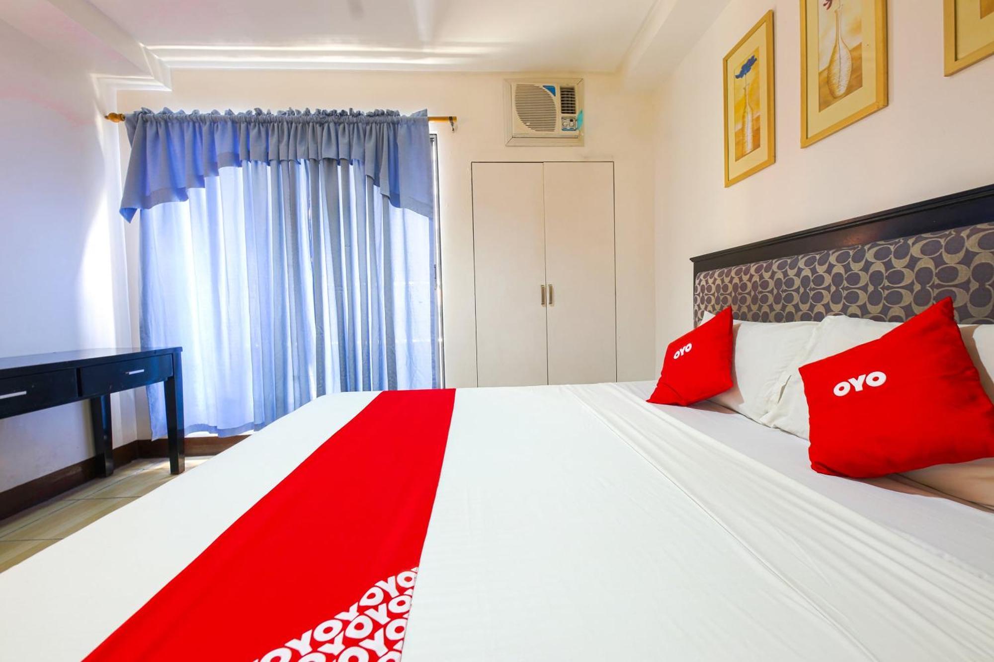 Oyo 769 Poblacion Suites Polaris Makati City Luaran gambar